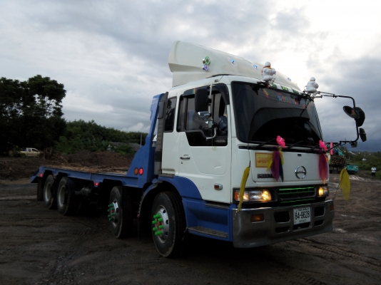 ขายรถ 12 ล้อเทเลอร์ HINO 320 แรงม้า คัสซี FN288B เครื่อง P11C ราคา 1550000