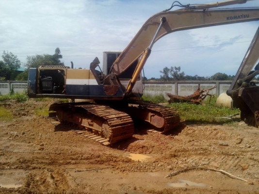 **590,000 บ.ต่อรอง**ขายแบคโฮ KOMATSU PC200-5 S.No.62496  คอนโทรลสั้น ไฟฟ้าครบ เครื่องเดิมปั้มเดิม แอร์มี เครื่อง KOMATSU 6สูบ เดิมๆแน่นๆ แรงดี แห้ง ไม่เยิ้ม ปั้มดีแรงดี ทำงานดี เร็วดี บูมอาร์มดีสวยไม่ปะไม่ดาม บุ้งกี๋ดีไม่ผุ บูท/สลัก ดี แน่นดี เอวดี แน่น ไ