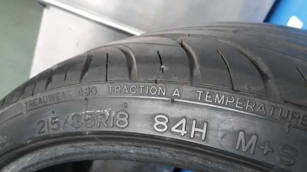 ขายยาง 215/35R18