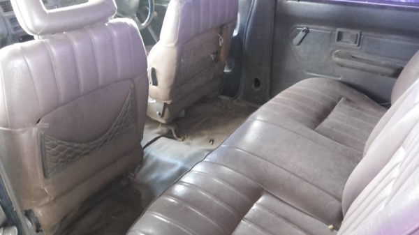 **59,000 บ.ต่อรอง**ขายกระบะ4ประตู ถูกๆ อดีตรถตำรวจ NISSAN BIG-M TD27 ฝาขาว เครื่องดีสตาร์ทติดง่าย แน่นดี แรงดี เกียร์ดีไม่หลุด ช่วงล่างดีคัสซีสวยเดิมไม่ปะไม่ดาม กระบะดี พื้นมีผุนิดๆ ลอนยังสวย ภายในเก๋งดี เบาะดีไม่ขาด คอนโซลดี มีตำหนิแผงประตูฝั่งซ้ายหน้าไม