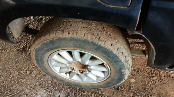 **59,000 บ.ต่อรอง**ขายกระบะ4ประตู ถูกๆ อดีตรถตำรวจ NISSAN BIG-M TD27 ฝาขาว เครื่องดีสตาร์ทติดง่าย แน่นดี แรงดี เกียร์ดีไม่หลุด ช่วงล่างดีคัสซีสวยเดิมไม่ปะไม่ดาม กระบะดี พื้นมีผุนิดๆ ลอนยังสวย ภายในเก๋งดี เบาะดีไม่ขาด คอนโซลดี มีตำหนิแผงประตูฝั่งซ้ายหน้าไม