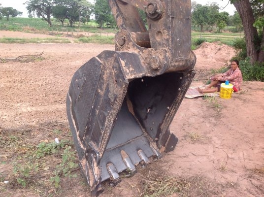 ขายรถขุดแบ็คโฮ KOBELCO 200 mark//คอนโทรลสั้น ไม่โหลดทำงานดี เอวแน่น เครื่อง6D31 ปั๊ม K13V เดิม ช่วงล่างเต็ม พร้อมใช้งาน ทำงานปกติ ขายรถขุดแบ็คโฮ KOBELCO 200 mark//คอนโทรลสั้น ไม่โหลดทำงานดี เอวแน่น เครื่อง6D31 ปั๊ม K13V เดิม ช่วงล่างเต็ม พร้อมใช้งาน ทำงานปกติ