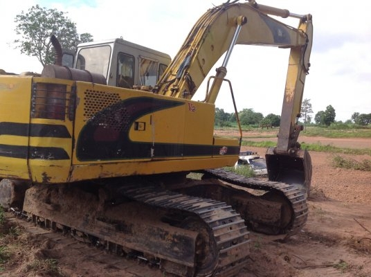 ขายรถขุดแบ็คโฮ KOBELCO 200 mark//คอนโทรลสั้น ไม่โหลดทำงานดี เอวแน่น เครื่อง6D31 ปั๊ม K13V เดิม ช่วงล่างเต็ม พร้อมใช้งาน ทำงานปกติ ขายรถขุดแบ็คโฮ KOBELCO 200 mark//คอนโทรลสั้น ไม่โหลดทำงานดี เอวแน่น เครื่อง6D31 ปั๊ม K13V เดิม ช่วงล่างเต็ม พร้อมใช้งาน ทำงานปกติ