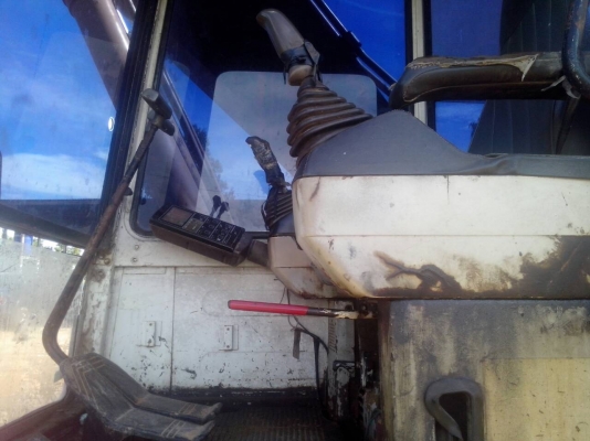 KOMATSU-PC200-5คอนโทรลสั้นไฟฟ้าเต็ม อินวอย