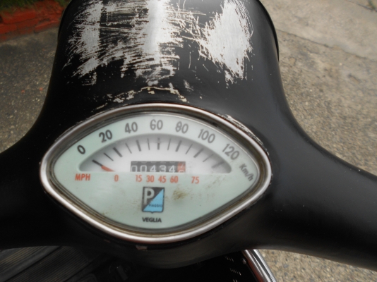 SALE! Vespa Sprint 150cc หน้าเหลี่ยม เปิดราคา2X,XXXบาท พร้อมซิ่งและใช้งานได้เลยเชิญชม