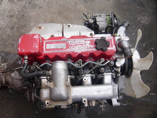ขายเครื่องยนต์ NISSAN BD25 ฝาแดง