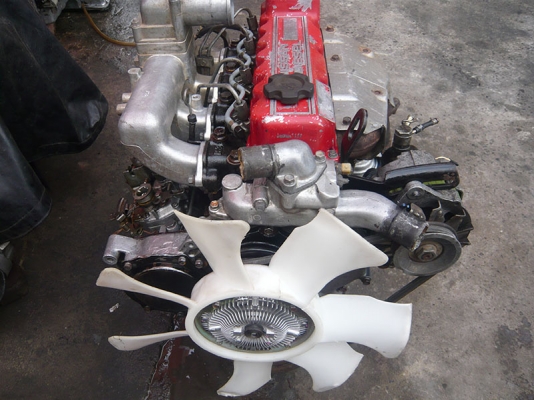 ขายเครื่องยนต์ NISSAN BD25 ฝาแดง