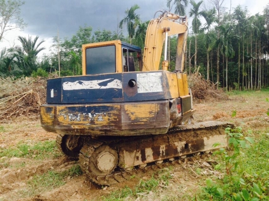 ขายรถแบคโฮ KOMATSU 120-3 รถสวยพร้อมใช้งาน สนใจโทร 081-9701072 ขายรถแบคโฮ KOMATSU 120-3 รถสวยพร้อมใช้งาน สนใจโทร 081-9701072