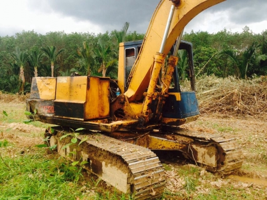 ขายรถแบคโฮ KOMATSU 120-3 รถสวยพร้อมใช้งาน สนใจโทร 081-9701072 ขายรถแบคโฮ KOMATSU 120-3 รถสวยพร้อมใช้งาน สนใจโทร 081-9701072