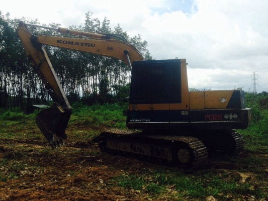 ขายรถแบคโฮ KOMATSU 120-3 รถสวยพร้อมใช้งาน สนใจโทร 081-9701072 ขายรถแบคโฮ KOMATSU 120-3 รถสวยพร้อมใช้งาน สนใจโทร 081-9701072