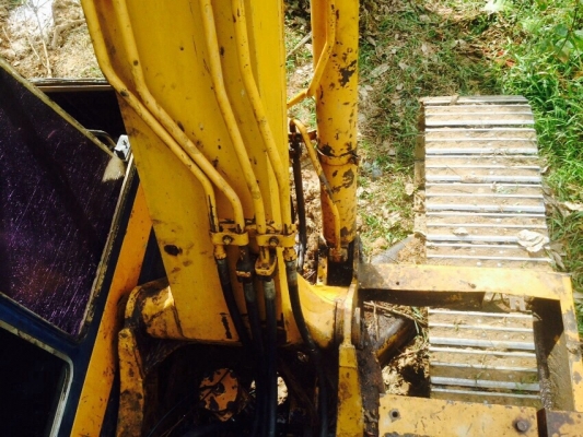 ขายรถแบคโฮ KOMATSU 120-3 รถสวยพร้อมใช้งาน สนใจโทร 081-9701072