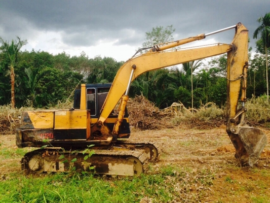 ขายรถแบคโฮ KOMATSU 120-3 รถสวยพร้อมใช้งาน สนใจโทร 081-9701072 ขายรถแบคโฮ KOMATSU 120-3 รถสวยพร้อมใช้งาน สนใจโทร 081-9701072
