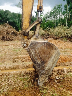 ขายรถแบคโฮ KOMATSU 120-3 รถสวยพร้อมใช้งาน สนใจโทร 081-9701072