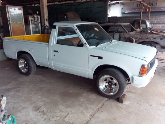 _________ขาย datsun 720 ออฟชั่นเต็มสวยๆ_______