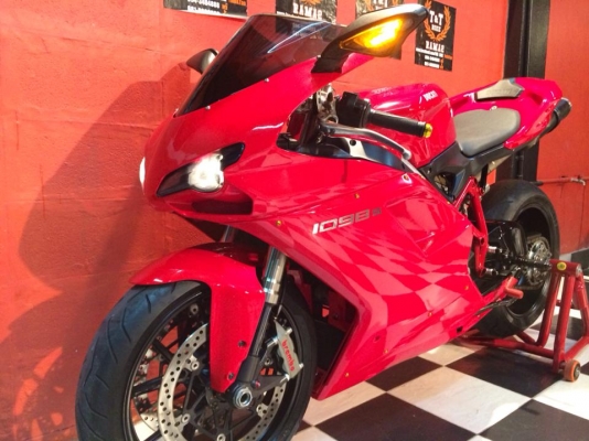 T&amp;T BIKE RAMA2 ขายDUCATI 1098S โฉมปี08 กุญแจชิพ2ดอก เอกสาร inv+สพม แท้ๆสภาพนางฟ้าราคาเพียง 389000