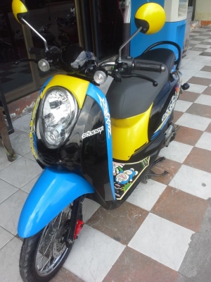 รถสวยๆ ประหยัดน้ำมัน Honda Scoopy i ลาย Active Boy ขายถูก