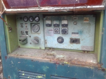 ขาย - เครื่องปั่นไฟ DENYO: DH55A ไฟ 220V 3 เฟส 4 สาย 55 KVA เครื่องยนต์ HINO พร้อมใช้งานครับ ผ่านการใชัมาเพียง 700 กว่าชั่วโมงเท่านั้น