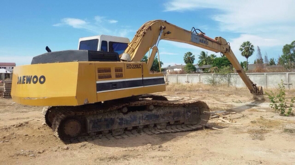 ขายด่วน DAEWOO DH220LC บูมยาว 18เมตร สภาพพร้อมใช้ค่ะ ขายด่วน DAEWOO DH220LC บูมยาว 18เมตร สภาพพร้อมใช้ค่ะ