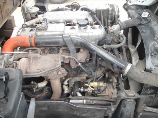 ISUZU NKR ปี 2548 เครื่องยนต์ 100 แรง เทอโบอินเตอร์ (รถห้าง) ไฟตาเพชร มีหลังคา ไม่ติดเวลา รถสวย สภาพดี พร้อมใช้งาน ISUZU NKR ปี 2548 เครื่องยนต์ 100 แรง เทอโบอินเตอร์ (รถห้าง) ไฟตาเพชร มีหลังคา ไม่ติดเวลา รถสวย สภาพดี พร้อมใช้งาน