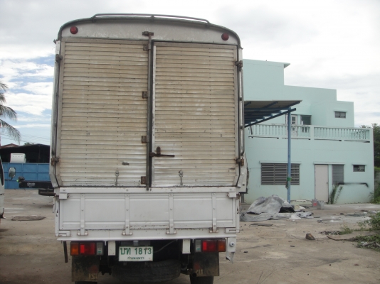 ISUZU NKR ปี 2548 เครื่องยนต์ 100 แรง เทอโบอินเตอร์ (รถห้าง) ไฟตาเพชร มีหลังคา ไม่ติดเวลา รถสวย สภาพดี พร้อมใช้งาน ISUZU NKR ปี 2548 เครื่องยนต์ 100 แรง เทอโบอินเตอร์ (รถห้าง) ไฟตาเพชร มีหลังคา ไม่ติดเวลา รถสวย สภาพดี พร้อมใช้งาน