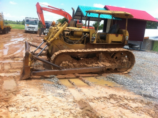 ขายรถแร็กเตอร์ CATD4D สภาพพร้อมใช้งานทันที โซ่ช่วงล่างสวย รูลเลอร์ไม่แตก สภาพเครื่องดี ราคาเบา สัญญาซื้อขาย