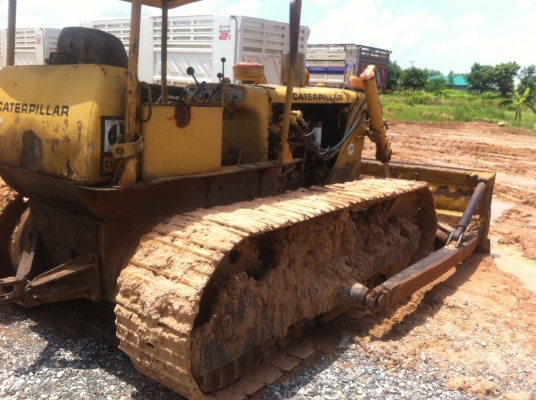 ขายรถแร็กเตอร์ CATD4D สภาพพร้อมใช้งานทันที โซ่ช่วงล่างสวย รูลเลอร์ไม่แตก สภาพเครื่องดี ราคาเบา สัญญาซื้อขาย