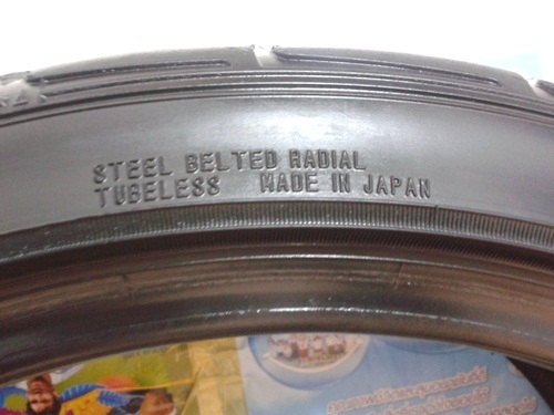 ยาง,225-40-18 DUNLOP DZ101 JP.ดอกหนาปี11แก่ๆหนึ่งคู่ 2,800