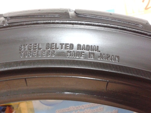 ยาง,235-40-18 DUNLOP DZ101 JP.สภาพดีปี12หนึ่งคู่ 3,500