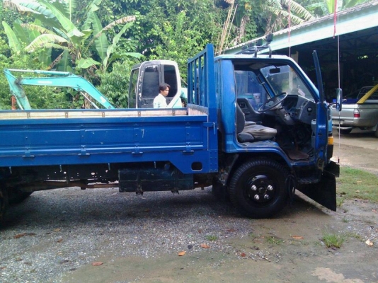 ขายรถบรรทุก6ล้อกลาง