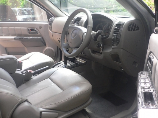 ขาย ISUZU D-MAX HI LANDER CAB4 3.0 Turbo Ddi i-TEQ ABS AIRBAG2 เกียร์ออโต้ ไฟซีน่อน ปี2005