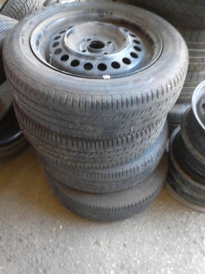 กะทะล้อ 4 รู 100มม.พร้อมยาง 175/65R15 GOODYEAR GT-3 ชุด 4 ล้อ ยางปี2012 TEL.081-427-3941 กะทะล้อ 4 รู 100มม.พร้อมยาง 175/65R15 GOODYEAR GT-3 ชุด 4 ล้อ ยางปี2012 TEL.081-427-3941
