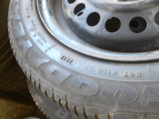 กะทะล้อ 4 รู 100มม.พร้อมยาง 175/65R15 GOODYEAR GT-3 ชุด 4 ล้อ ยางปี2012 TEL.081-427-3941 กะทะล้อ 4 รู 100มม.พร้อมยาง 175/65R15 GOODYEAR GT-3 ชุด 4 ล้อ ยางปี2012 TEL.081-427-3941