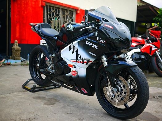 ขาย Nc30 พร้อมทะเบียนแท้ แฟริ่ง Cbr1000 08 ท่อสูตรออกตูด รถสวยเครื่องดีเลย ราคา 110000