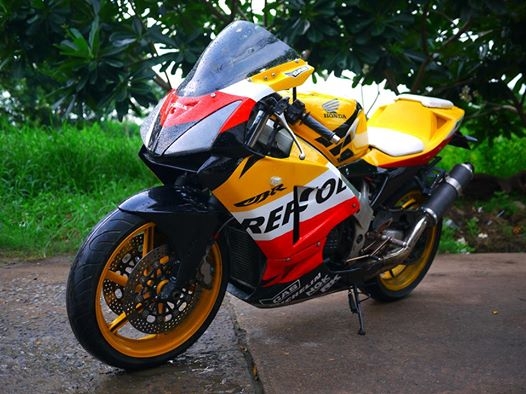 ขาย Nc30 พร้อมทะเบียนแท้ไม่ขาดต่อ แฟริ่ง Rc211 พร้อมท่อสูตร พักเท้าเกียร์โยง เครื่องสดเลย ราคา 87000