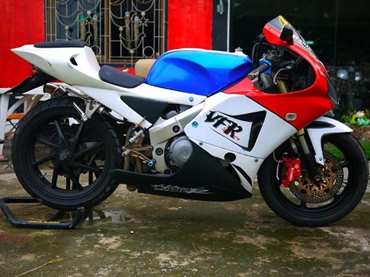 ขาย Nc30 พร้อมทะเบียนแท้ แฟริ่ง Rc212 เปลี่ยนเครื่องใหม่เป็นเครื่อง Rvf Nc35 ปี 96 พร้อมแจ้งลงเล่มเรียบร้อย ขาย Nc30 พร้อมทะเบียนแท้ แฟริ่ง Rc212 เปลี่ยนเครื่องใหม่เป็นเครื่อง Rvf Nc35 ปี 96 พร้อมแจ้งลงเล่มเรียบร้อย