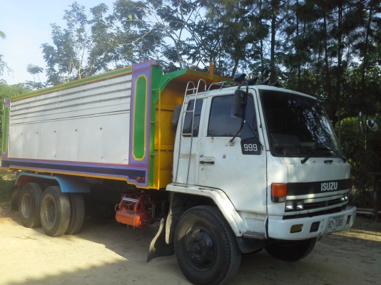 ขายสิบล้อร็อกกี้ 210F เกียอิตั้น ยางดี คัซซีสวย