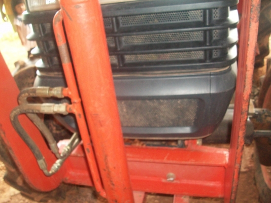 ขายรถไถสภาพดีสุดๆจอดส่วนมากอุปกรณ์3รายการดันหน้าผาน3ผาน6