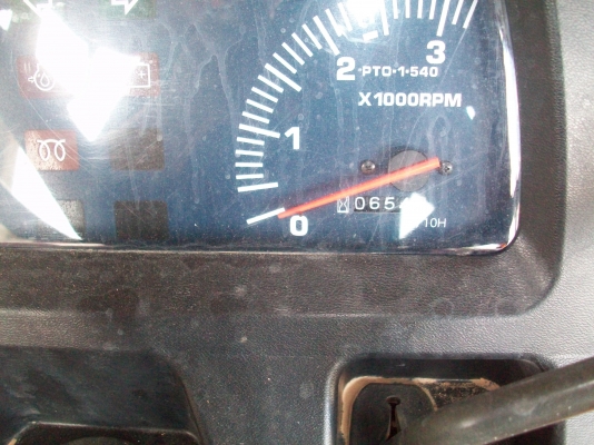 ขายรถไถสภาพดีสุดๆจอดส่วนมากอุปกรณ์3รายการดันหน้าผาน3ผาน6