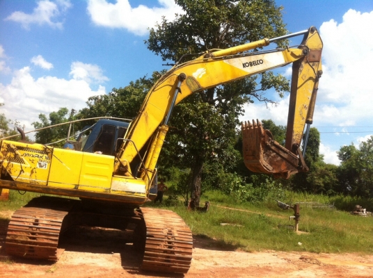 ขายแม็คโคร KOBELCO SK200MART /// สภาพพร้อมใช้งานเครื่อมปั้มแรง โซ่สวย ใหม่หนึ่งข้าง เอกสารสัญญาซื้อขาย