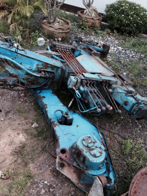 ขายถูกเครนญี่ปุ่นแท้ ขนาด2.5ตัน 49000บาท