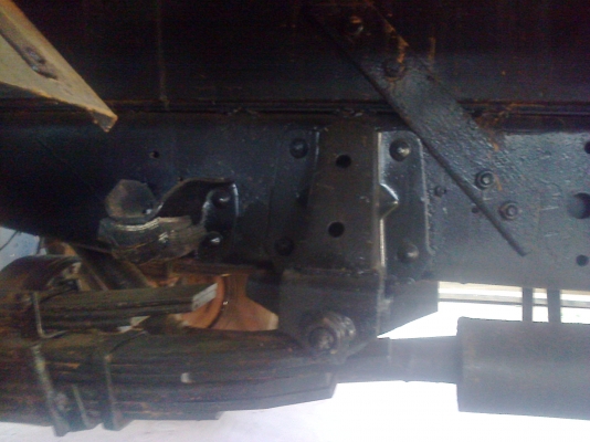 หกล้อ อีซูซุ NPR110แรง สภาพดีพร้อมใช้งาน ทะเบียนพร้อมโอน