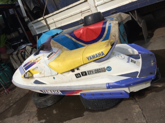 ขายเจ็ทสกียืน