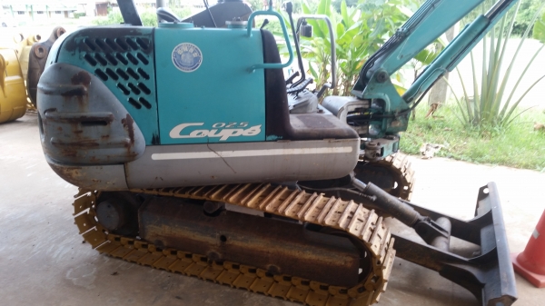 ขายรถขุดเล็กKOBELCO SK025-2เก่านอกไม่เคยใช้งานเมืองไทย