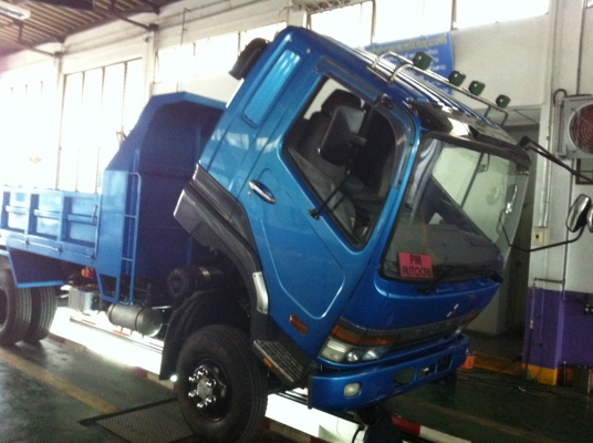 ขายไปสกลนคร หกล้อดัม ฟูโซ่ 6D15 ต่อใหม่ กระบอกใหม่ เกียร์ฝากใหม่