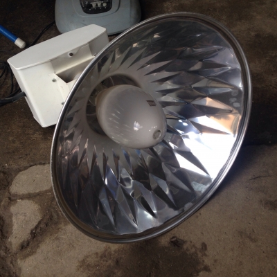 ขายโคมไฟโรงงาน AEC ขนาด 400 W ไฟบ้าน 220 V สภาพสวยมาก มาพร้อมกล่องกระดาษ ใช้งานมาน้อย มี 17 ดวงครับ ขายโคมไฟโรงงาน AEC ขนาด 400 W ไฟบ้าน 220 V สภาพสวยมาก มาพร้อมกล่องกระดาษ ใช้งานมาน้อย มี 17 ดวงครับ