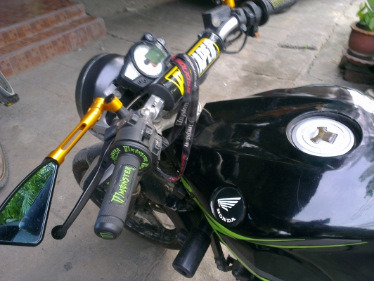 ขาย!!  naked สตั้น cbr150 ปี51คาบู  ประหยัด ถูกๆ