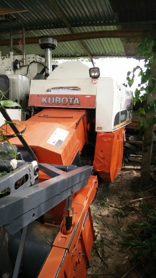 ขายยกแก็งค์"รถเกี่ยวข้าวDc6oplus 2คัน+ปิ๊กอัพnissun1คัน+พ่วงลาก ราคา 799000 บาท