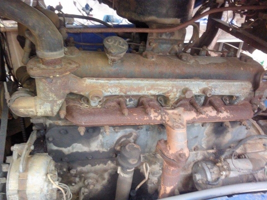 ขายรถนวดข้าวหกฟุตรถหกล้อเครื่องอีซูซุหกสูบ75000บาท0847944751