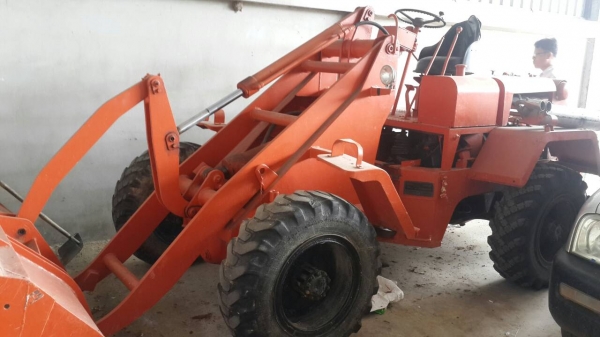 ขายรถตักล้อยางMITSUIเอวอ่อน2เพลาเกียร์ตัดโหลฮารเดรืองด้อย