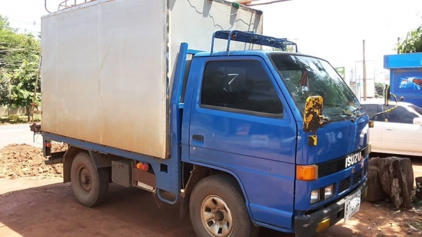 **168,000 บ.ต่อรอง**ขาย4ล้อกลาง 88 ประกอบรถตู้แห้ง ถูกๆ ISUZU NHR 4JB1-88HP เกียร์สั้น ปี47 เครื่อง ดีแรงดี แน่น เกียร์ดีไม่หลุด ไม่หอน ช่วงล่างเดิม เพลาลอย คัสซีพอใช้ มีเก็บงานมาบ้าง ไม่แจ่มเท่าไร ต้องเก็บเพิ่ม พร้อมตู้แห้งเปิดข้างกับเปิดหลัง (แบบเปิดขึ้